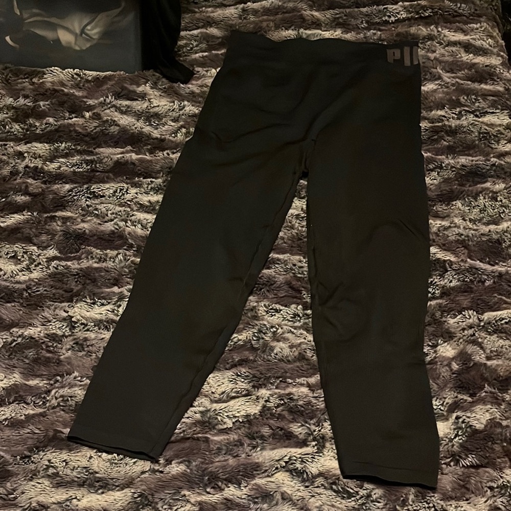 Pink seamless leggings
